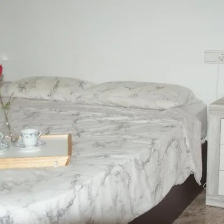 La Casa Hermosa *
